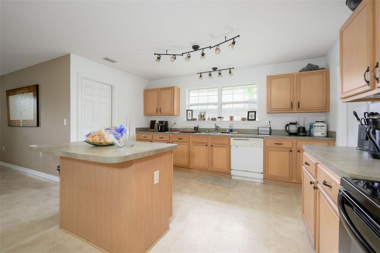 11 Riddle Drive , Palm Coast, FL 32164 Photo