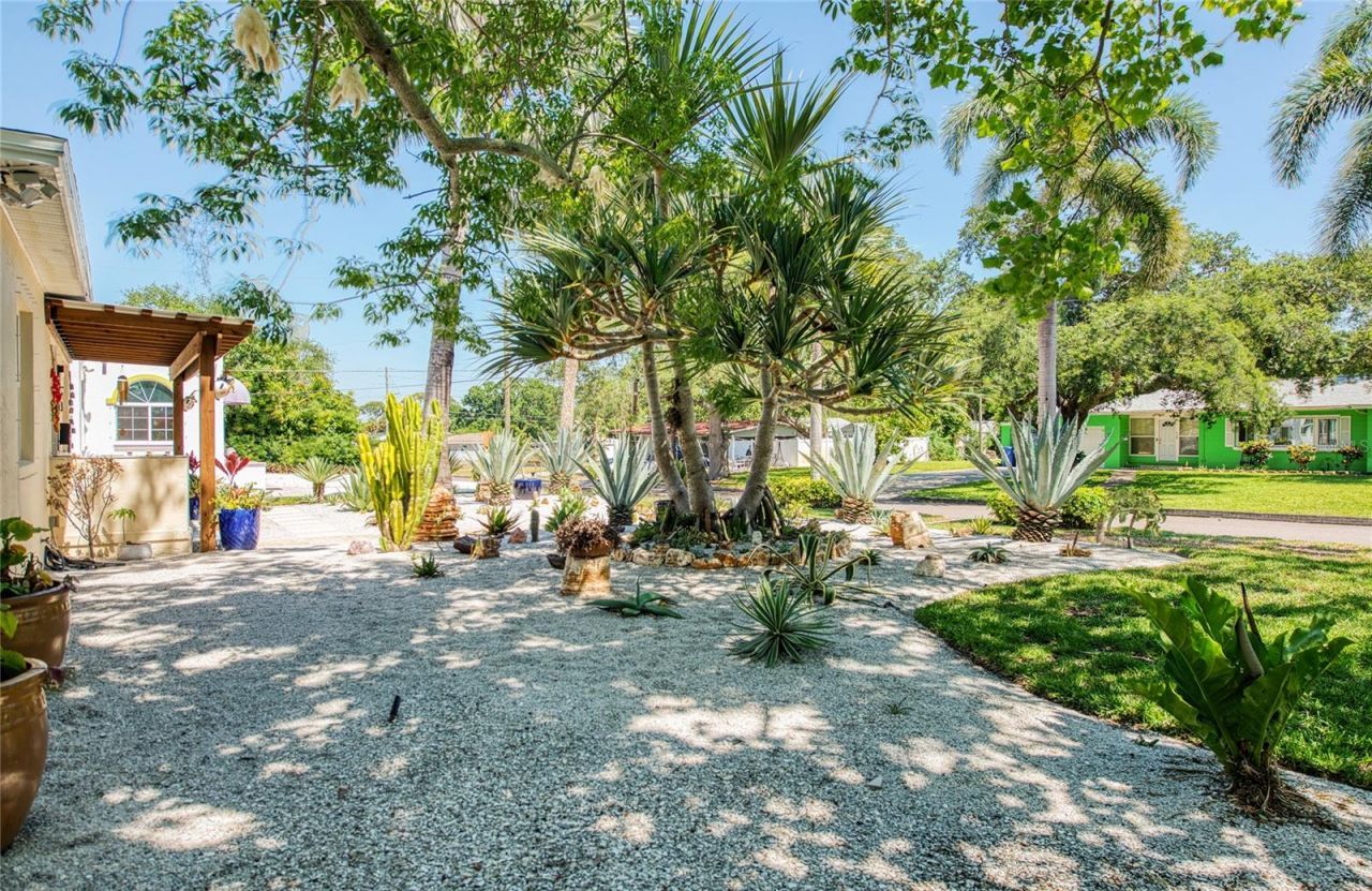 425 46th Avenue S, Saint Petersburg, FL 33705 Photo