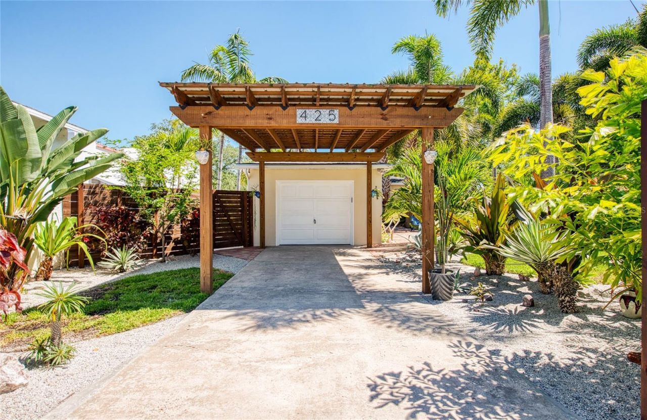 425 46th Avenue S, Saint Petersburg, FL 33705 Photo