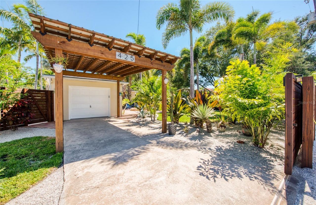 425 46th Avenue S, Saint Petersburg, FL 33705 Photo