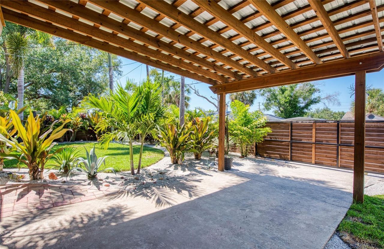 425 46th Avenue S, Saint Petersburg, FL 33705 Photo