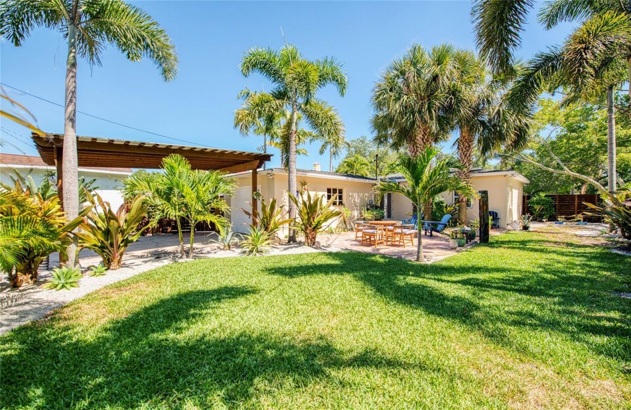 425 46th Avenue S, Saint Petersburg, FL 33705 Photo