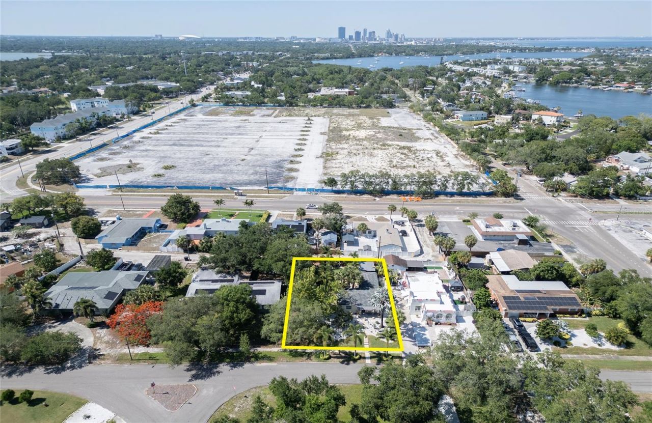 425 46th Avenue S, Saint Petersburg, FL 33705 Photo