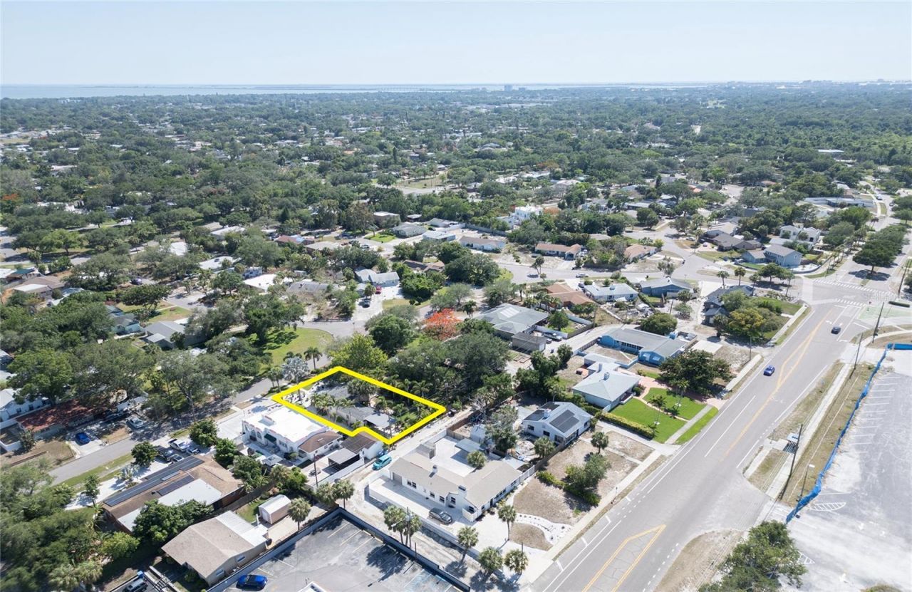 425 46th Avenue S, Saint Petersburg, FL 33705 Photo