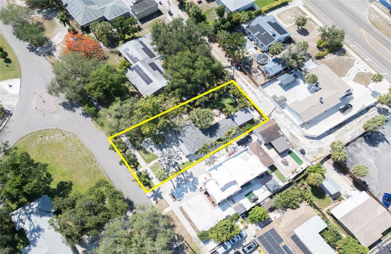 425 46th Avenue S, Saint Petersburg, FL 33705 Photo
