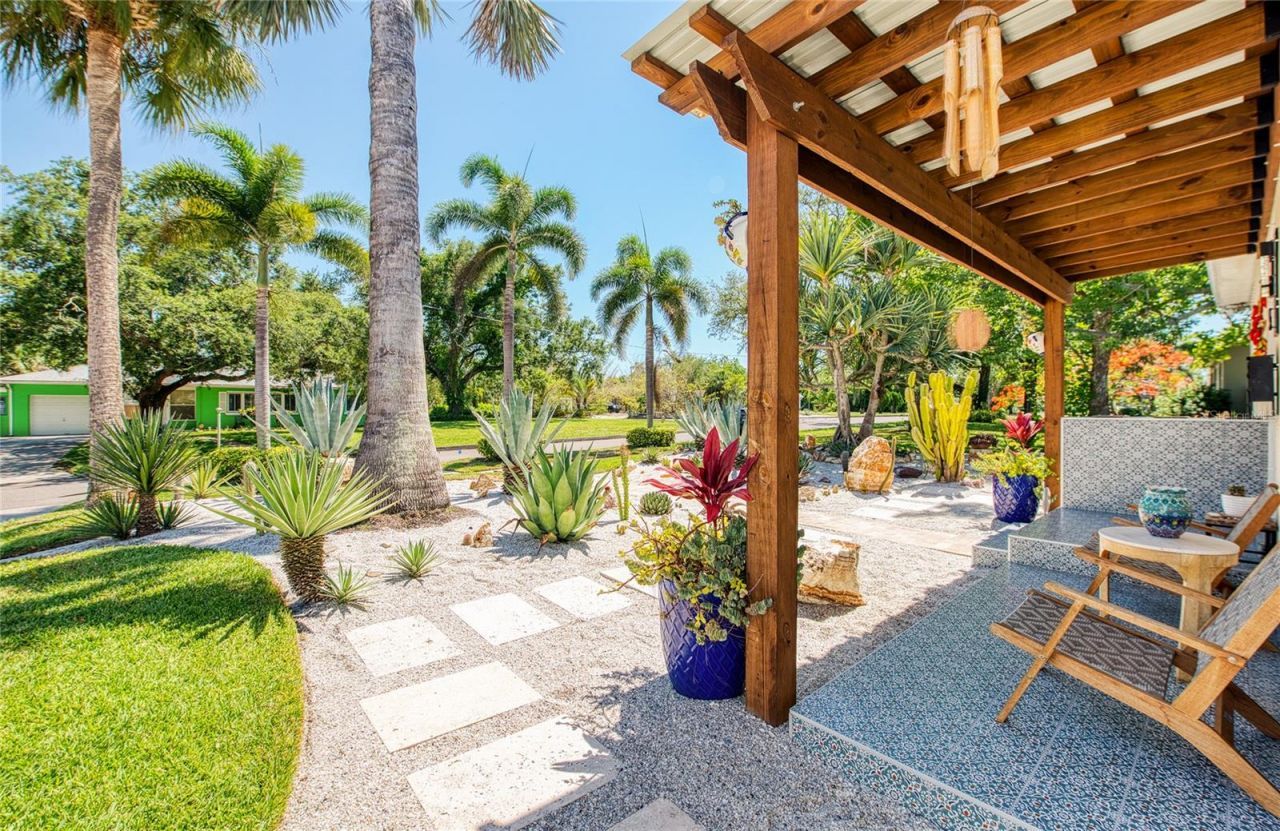 425 46th Avenue S, Saint Petersburg, FL 33705 Photo