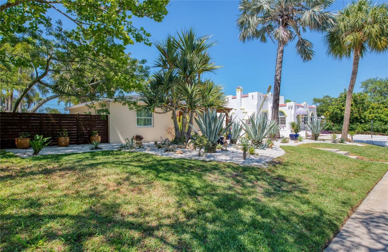 425 46th Avenue S, Saint Petersburg, FL 33705 Photo