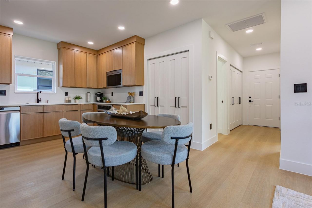 2561/2563 21st Street S, Saint Petersburg, FL 33712 Photo