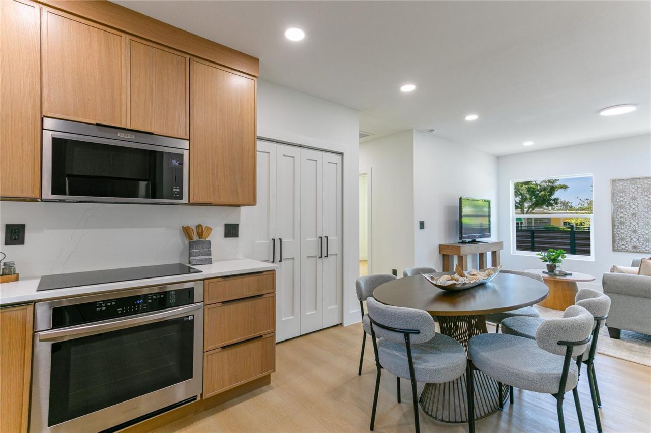 2561/2563 21st Street S, Saint Petersburg, FL 33712 Photo