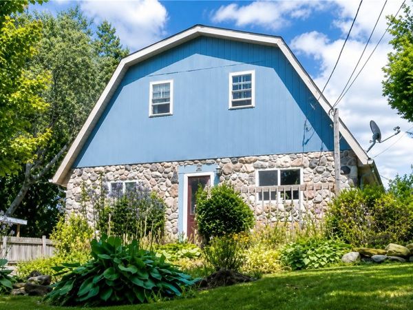 1112 Glenn Ave, Beaver Falls, PA 15010