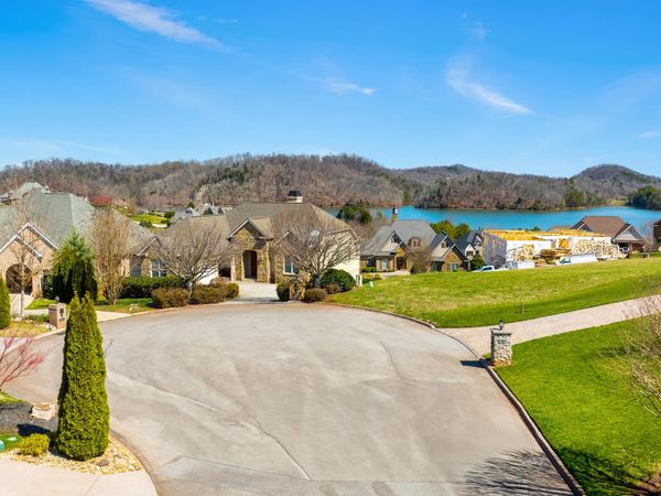 320 Grandville Court, Vonore, TN 37885