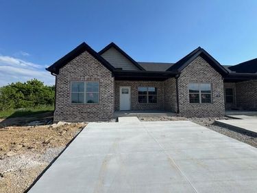 836 Ridgewood Drive, Unit 6, Berea, KY 40403