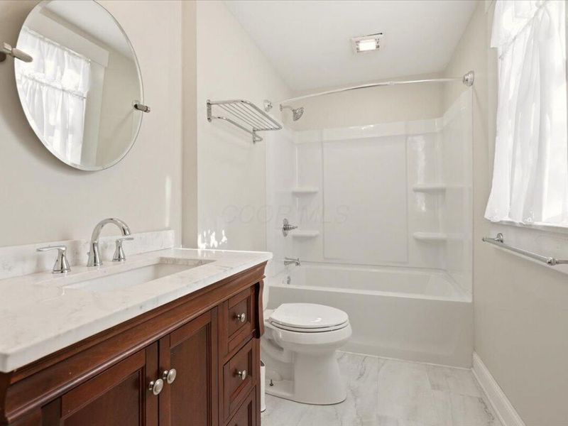 206 N Division Street , Mount Vernon, OH 43050 Photo 13