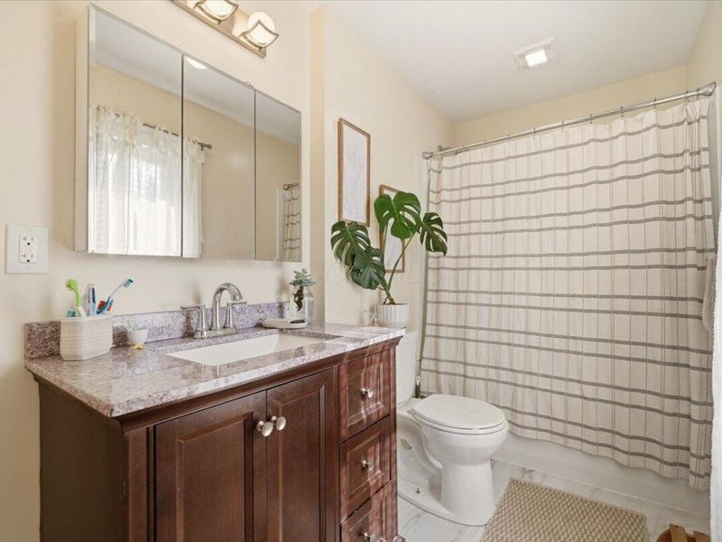 206 N Division Street , Mount Vernon, OH 43050 Photo 23