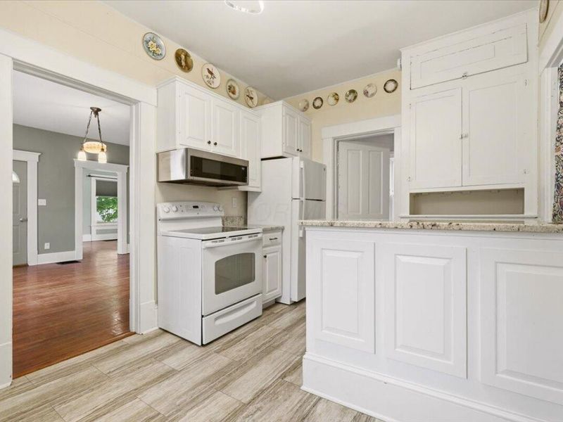 206 N Division Street , Mount Vernon, OH 43050 Photo 4