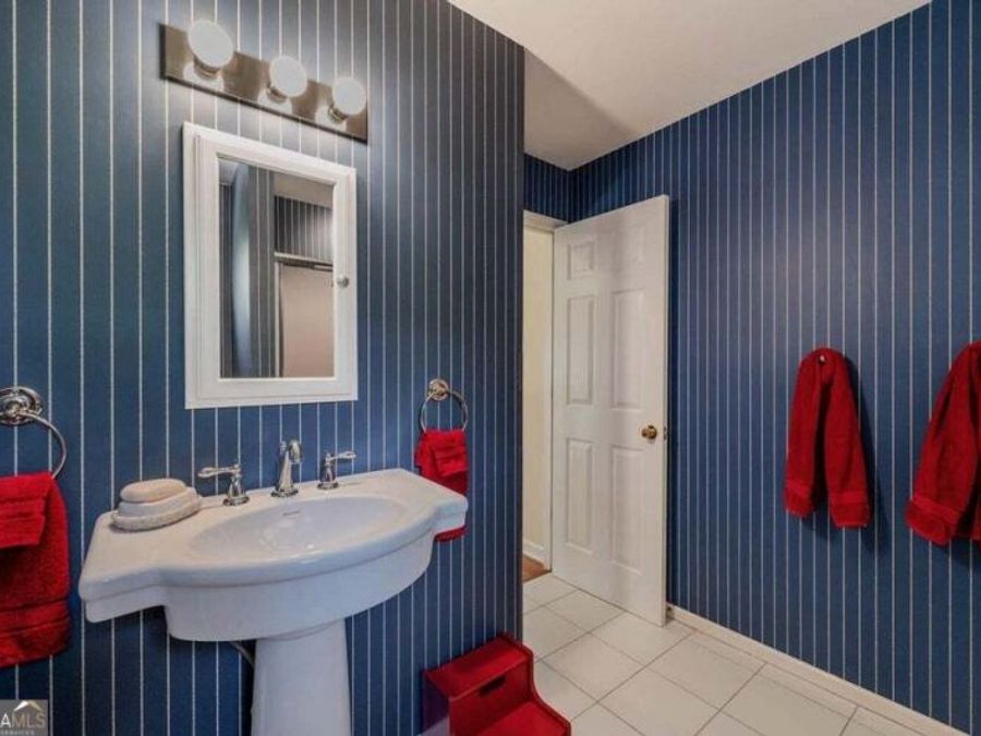Property Image 32