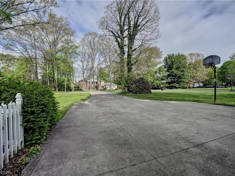 1036 Briarview Avenue NW, North Canton, OH 44720 Photo 49