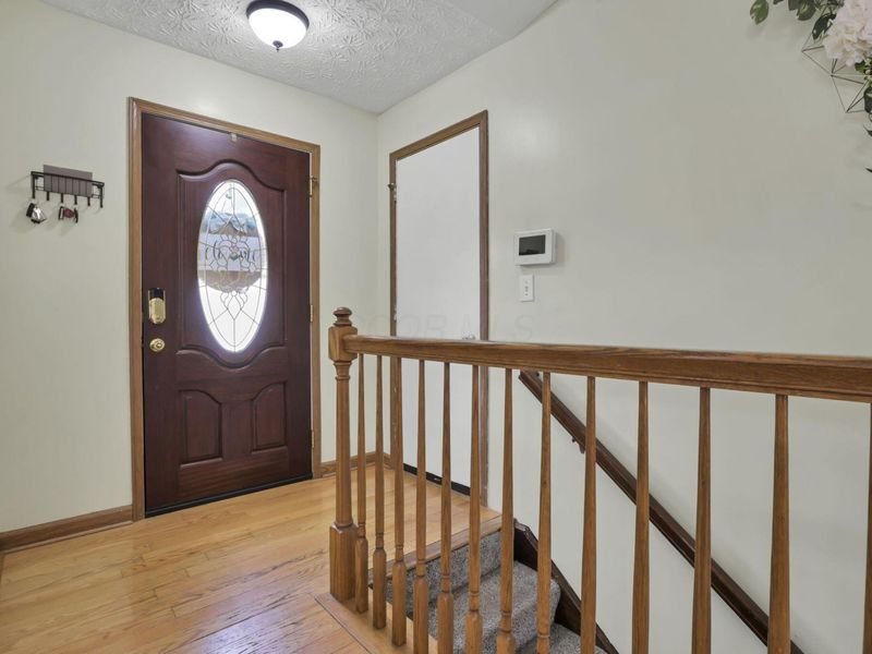 1338 Bluffton Court, Columbus, OH 43228 Photo 4