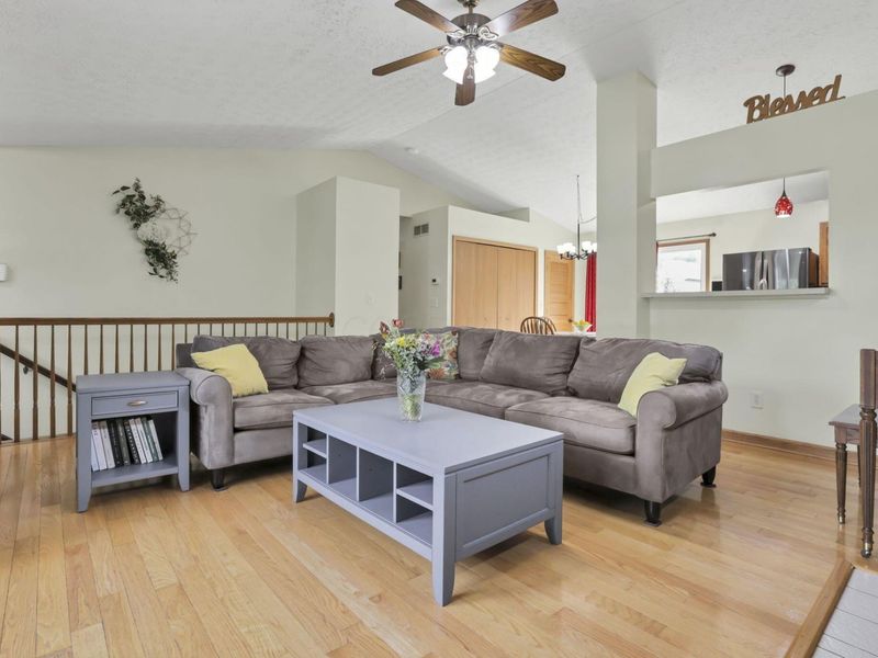1338 Bluffton Court, Columbus, OH 43228 Photo 8