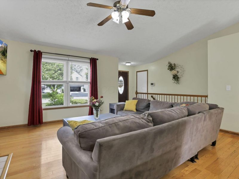 1338 Bluffton Court, Columbus, OH 43228 Photo 9