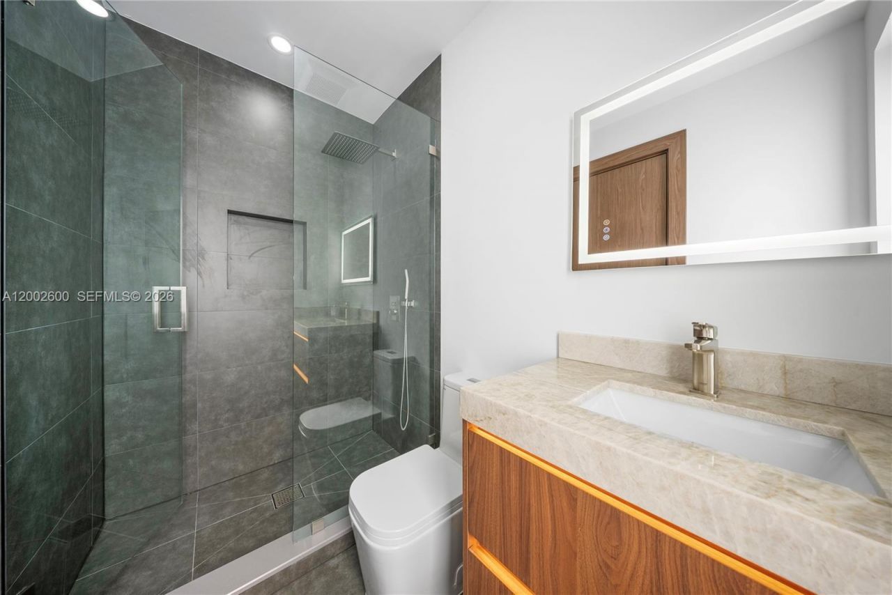 260 NW 47th St, Miami, FL 33127 Photo