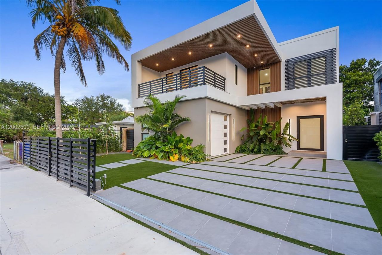 260 NW 47th St, Miami, FL 33127 Photo