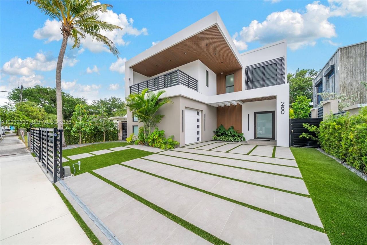 260 NW 47th St, Miami, FL 33127 Photo