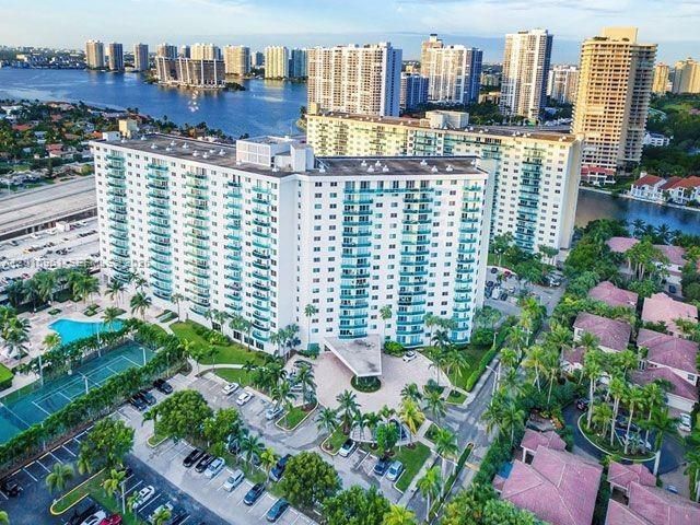 19380 Collins Ave , Unit 402, Sunny Isles Beach, FL 33160 Photo