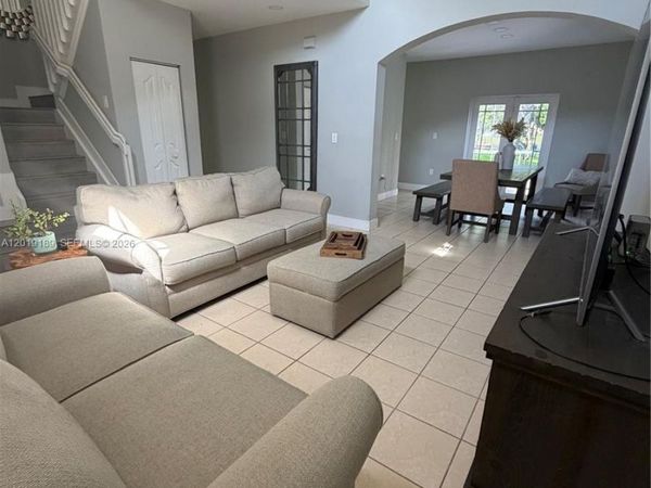 4124 NE 30th St , Homestead, FL 33033