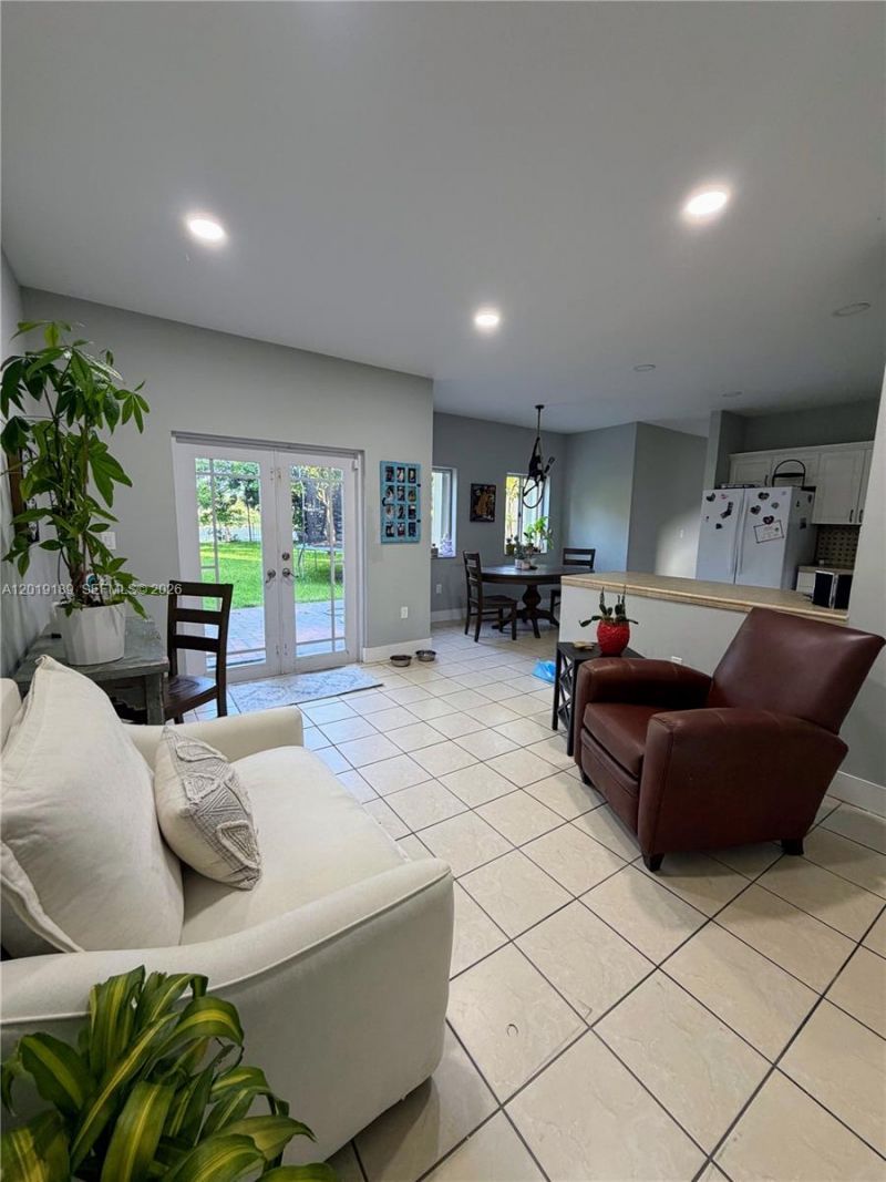 4124 NE 30th St, Homestead, FL 33033 Photo