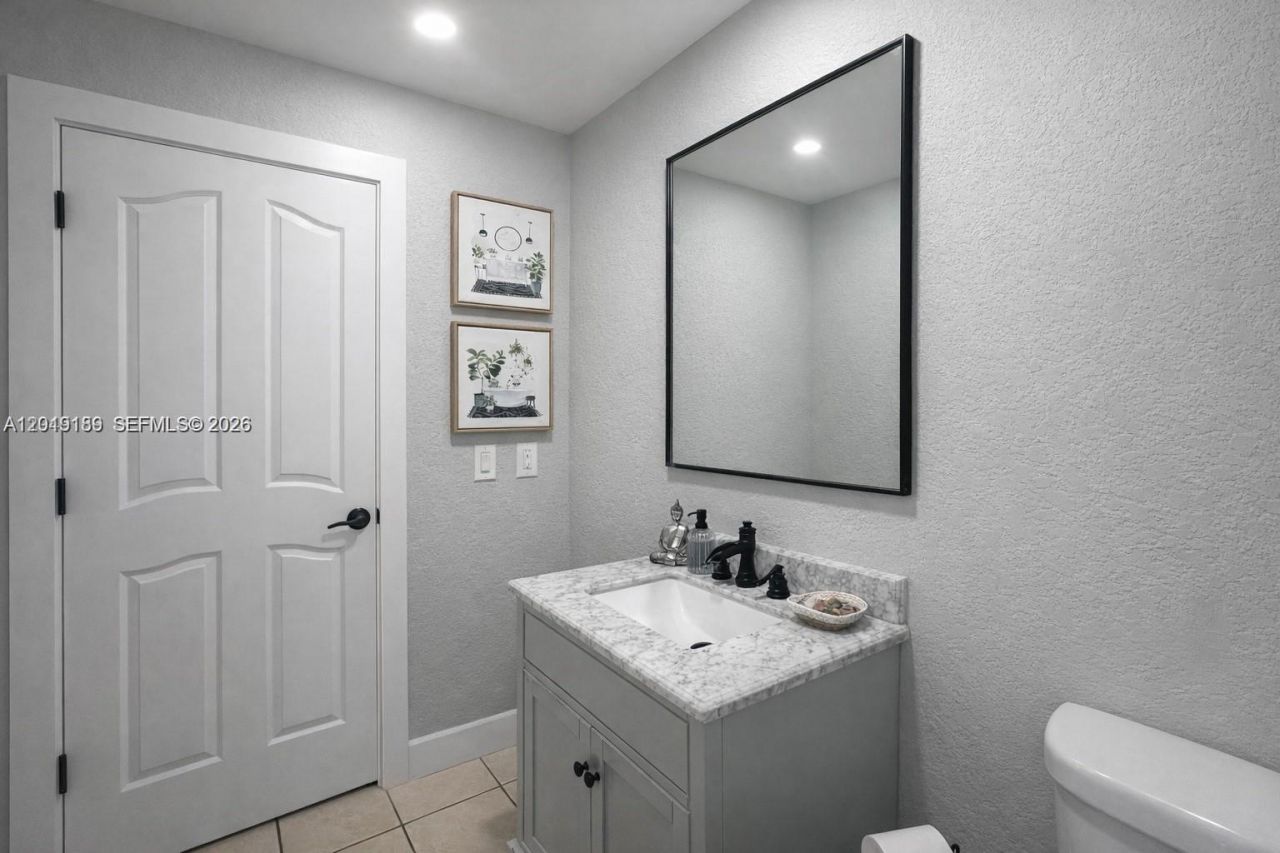 4124 NE 30th St , Homestead, FL 33033 Photo