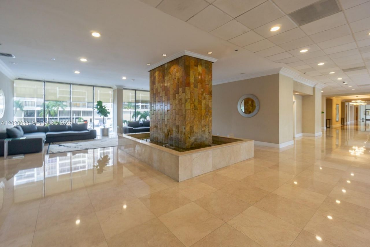 1901 Brickell Ave , Unit B2004, Miami, FL 33129 Photo