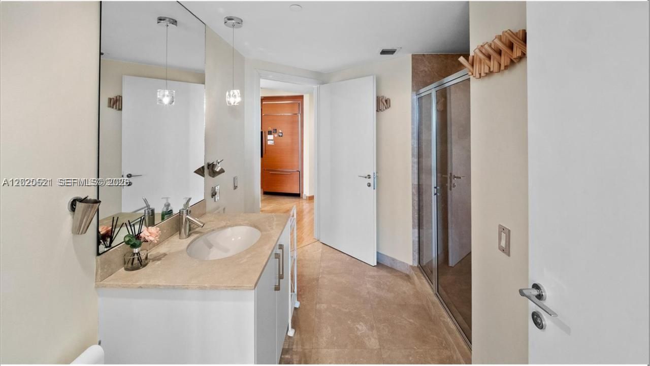 450 Alton Rd, Unit 2810, Miami Beach, FL 33139 Photo