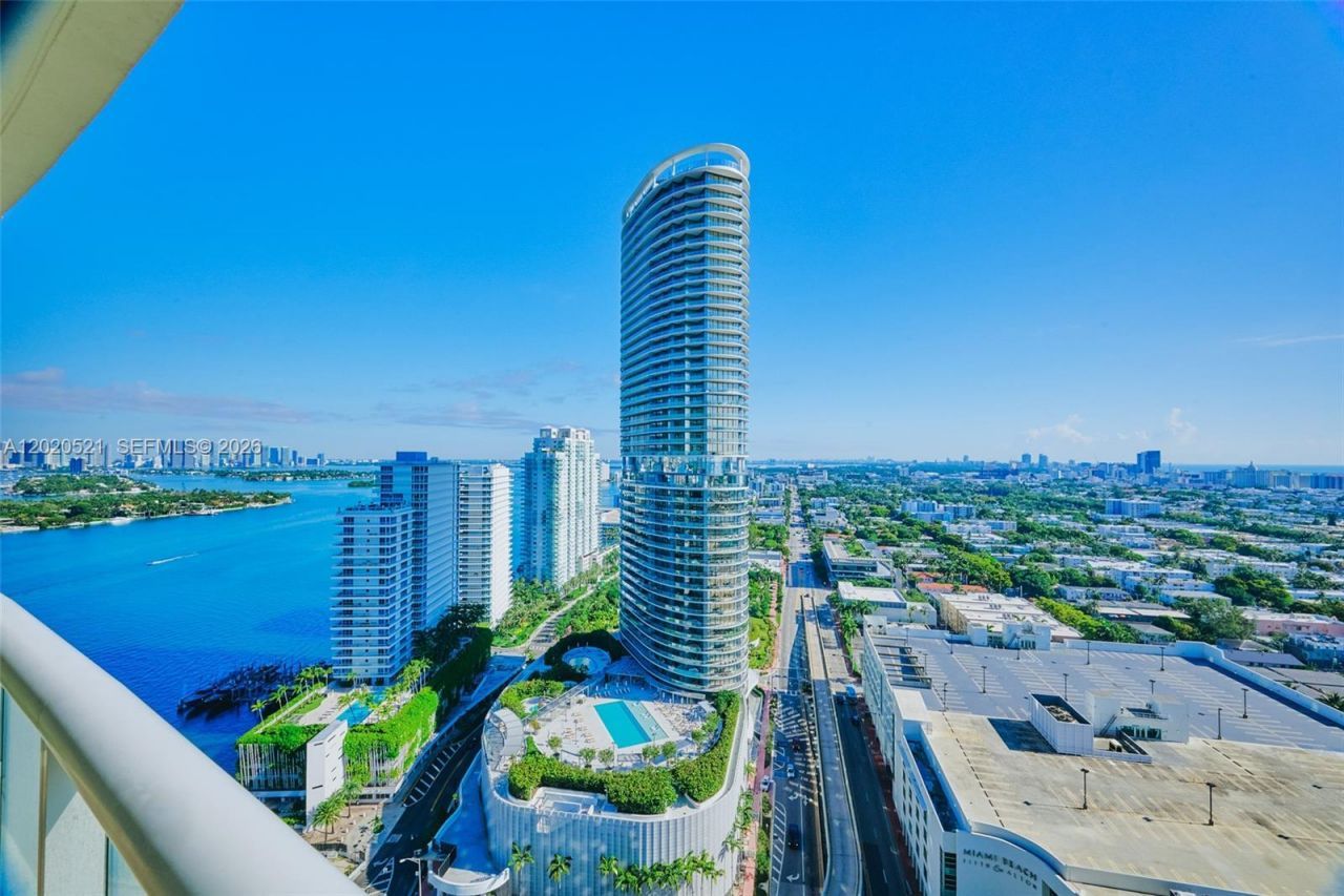 450 Alton Rd, Unit 2810, Miami Beach, FL 33139 Photo