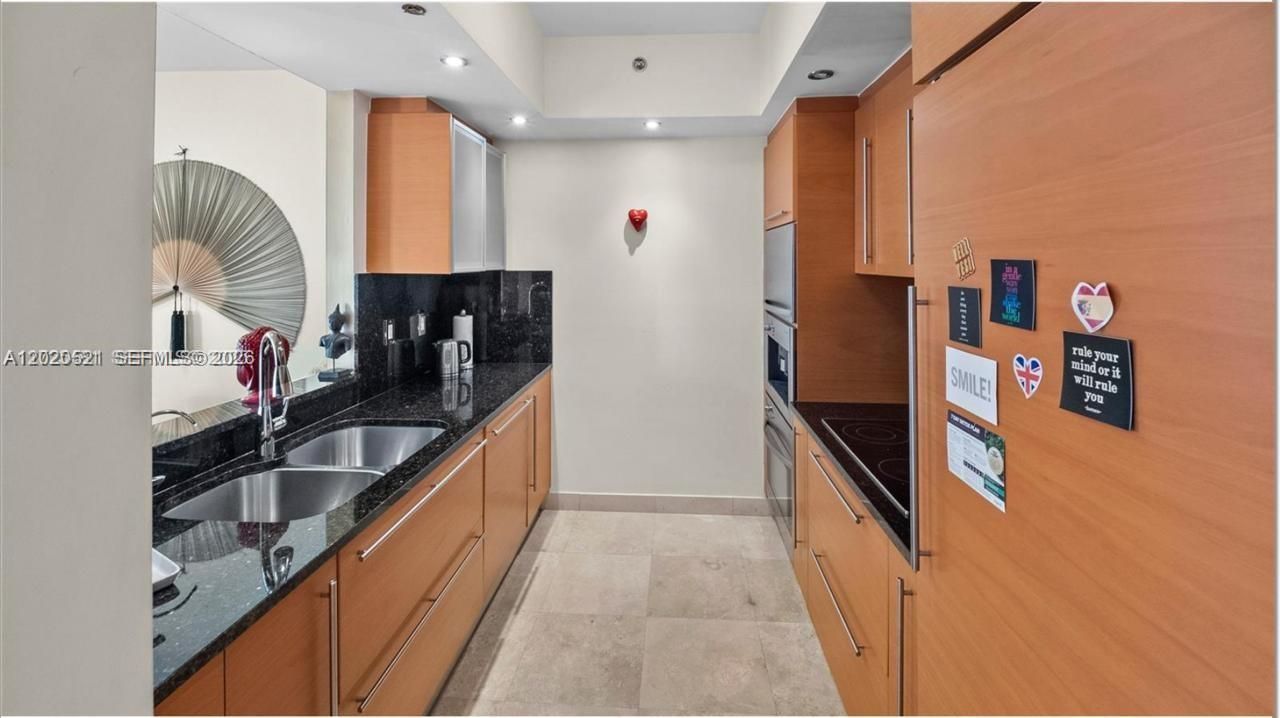 450 Alton Rd, Unit 2810, Miami Beach, FL 33139 Photo