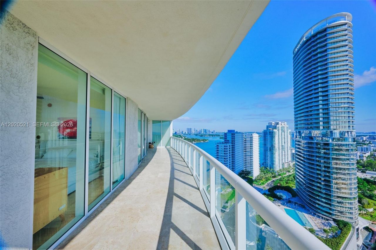 450 Alton Rd, Unit 2810, Miami Beach, FL 33139 Photo