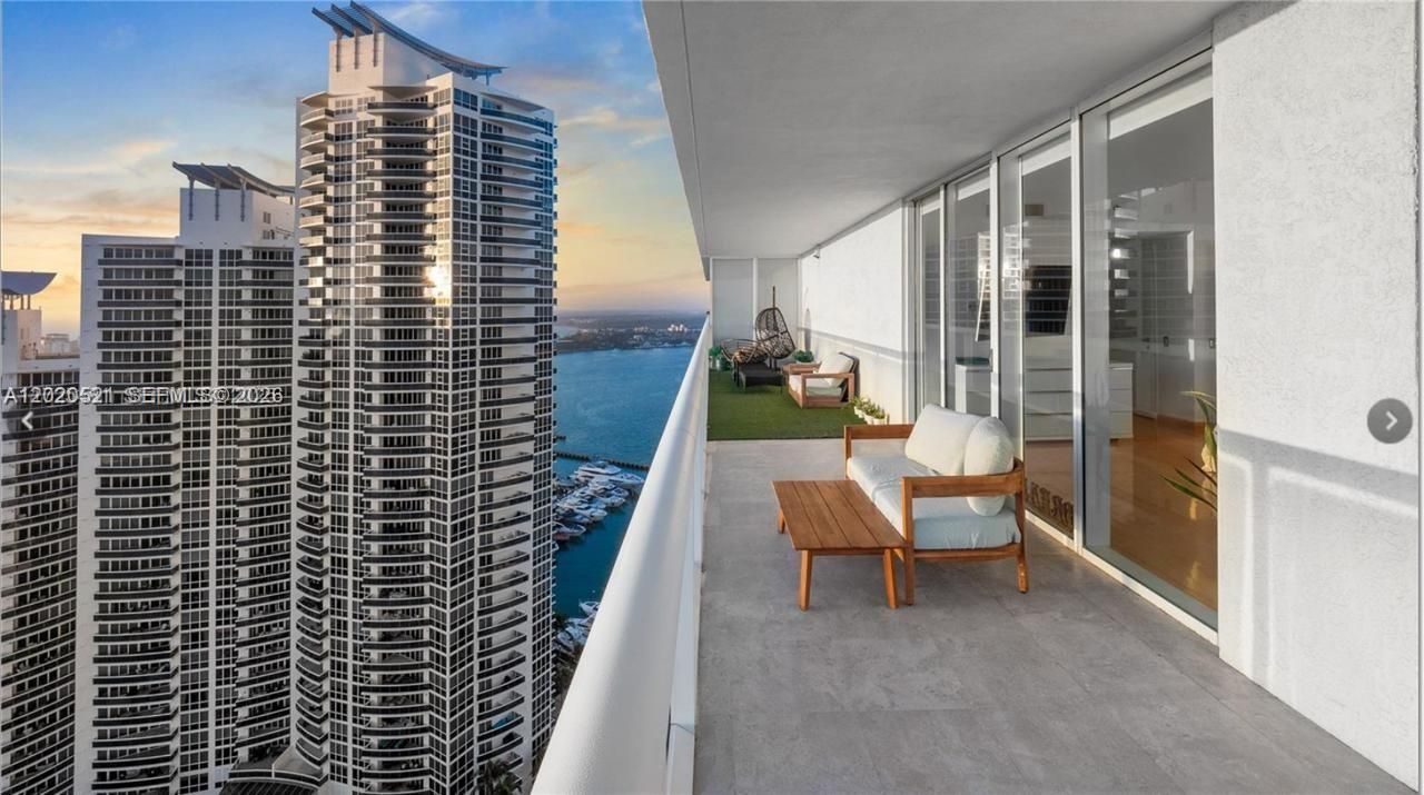 450 Alton Rd, Unit 2810, Miami Beach, FL 33139 Photo