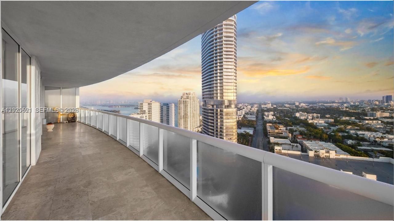 450 Alton Rd, Unit 2810, Miami Beach, FL 33139 Photo