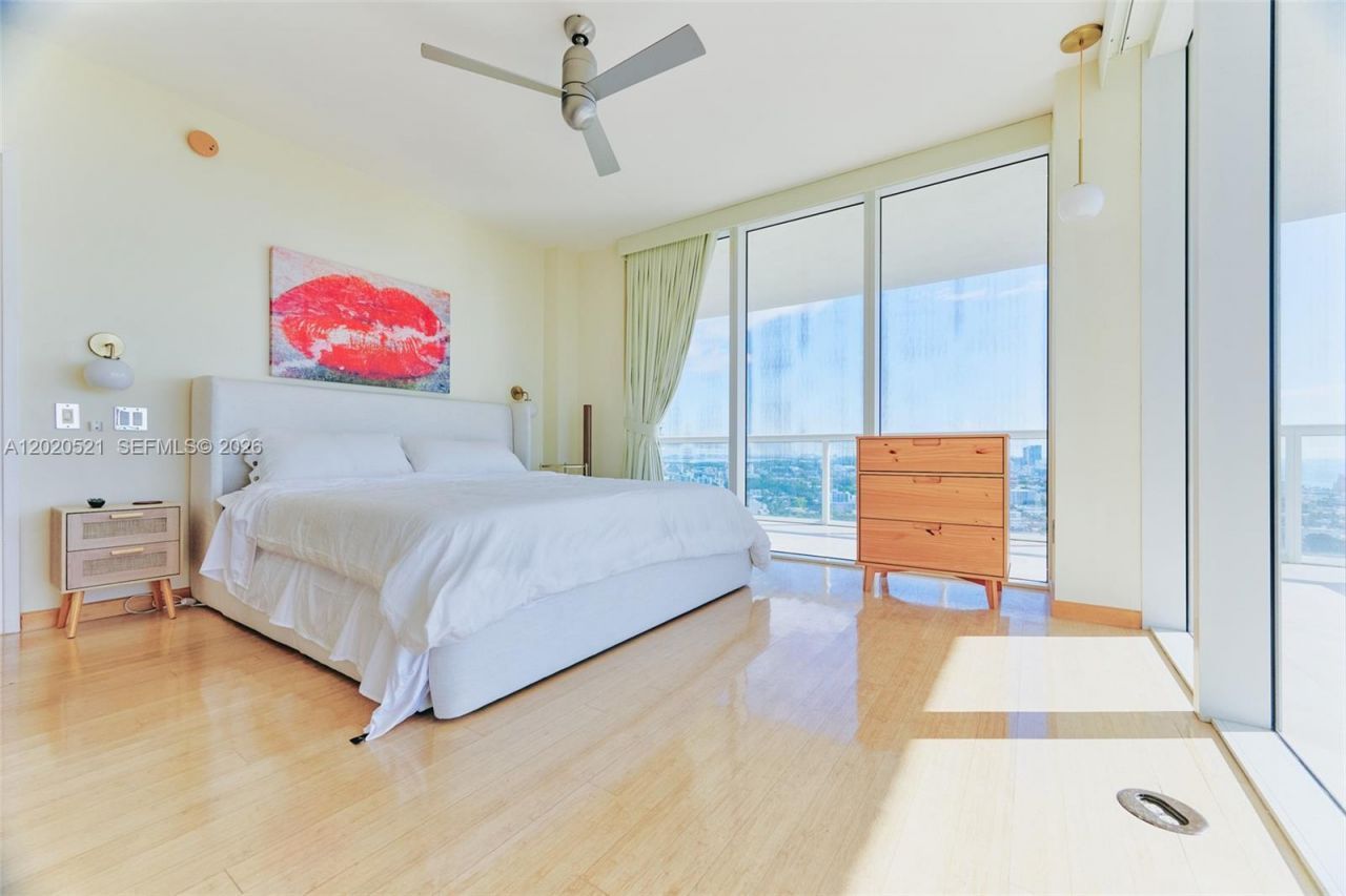 450 Alton Rd, Unit 2810, Miami Beach, FL 33139 Photo