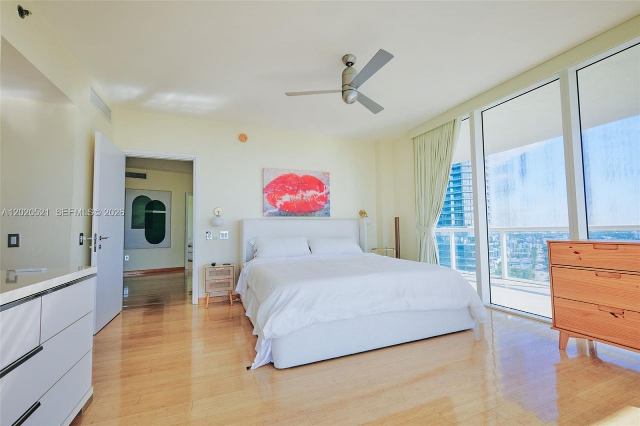 450 Alton Rd, Unit 2810, Miami Beach, FL 33139 Photo