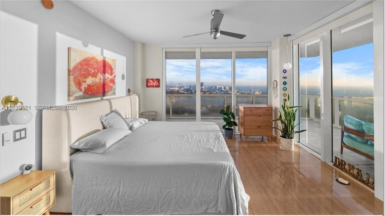 450 Alton Rd, Unit 2810, Miami Beach, FL 33139 Photo