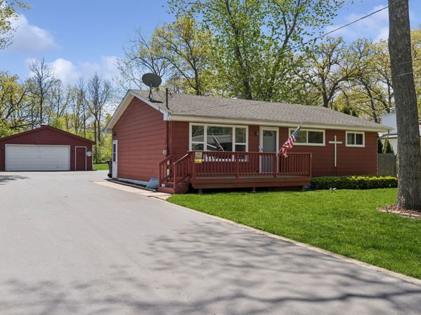 2703 11th Street , Winthrop Harbor, IL 60096