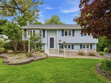 31 Top O Hill Road , Wappingers Falls, NY 12590
