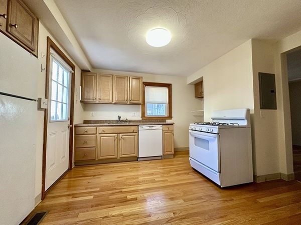 5 Rifle Ct, Unit 5, Watertown, MA 02472