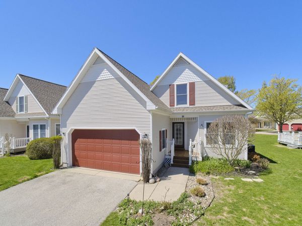 10 Cottage Lane, Manistee, MI 49660