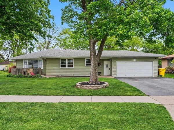 835 N Indiana Street , Griffith, IN 46319