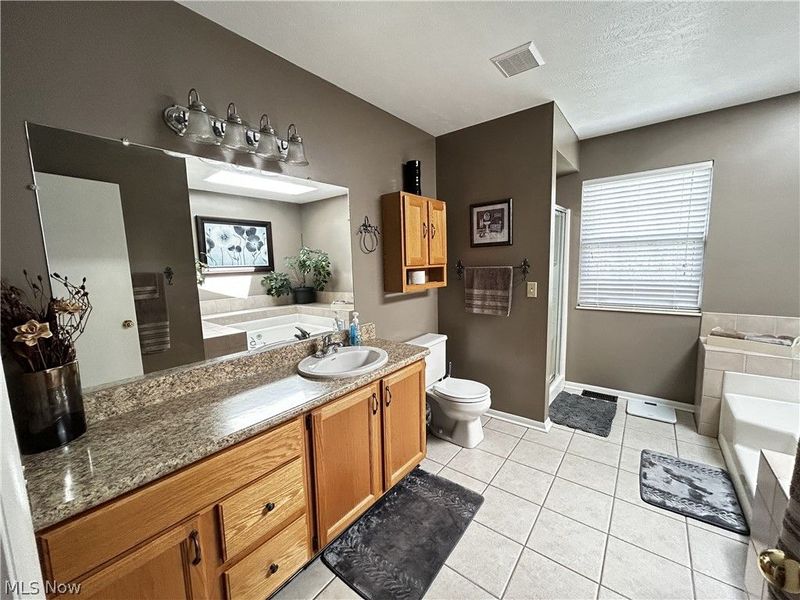 9605 E Idlewood Drive, Twinsburg, OH 44087 Photo 12