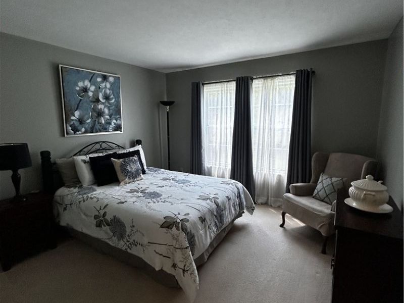 9605 E Idlewood Drive, Twinsburg, OH 44087 Photo 8