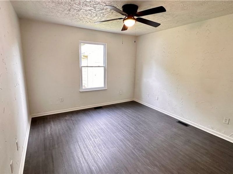 571 E 115th Street, Cleveland, OH 44108 Photo 11