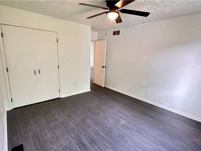 571 E 115th Street, Cleveland, OH 44108 Photo 12